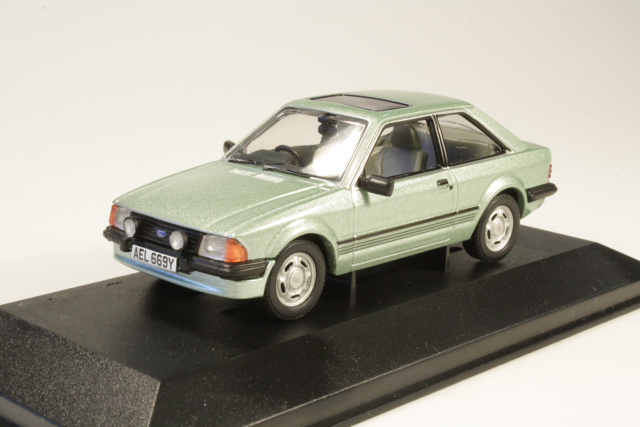 Ford Escort Mk3 1.6 Ghia, vihreä