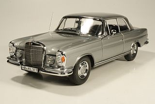 Mercedes 280SE (w111) Coupe 1969, harmaa - Sulje napsauttamalla kuva