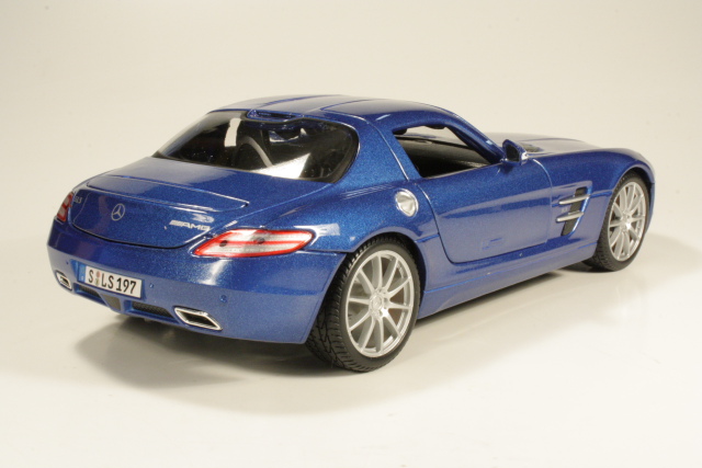 Mercedes SLS AMG 2010, sininen - Sulje napsauttamalla kuva