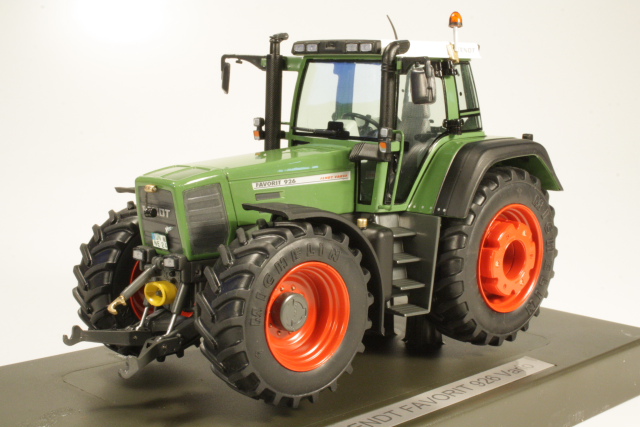 Fendt Favorit 926 Vario 1996, green - Click Image to Close