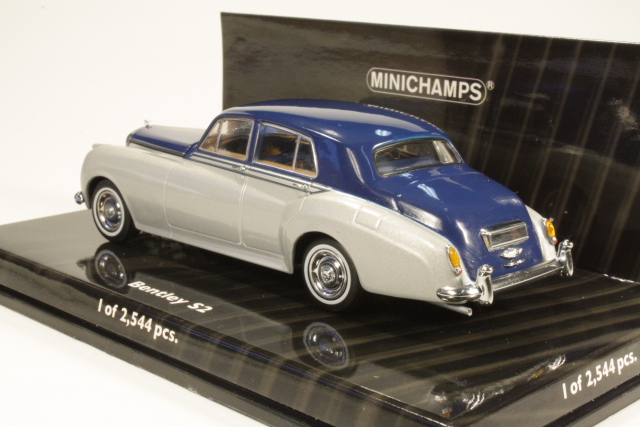 Bentley S2 1960, silver/blue