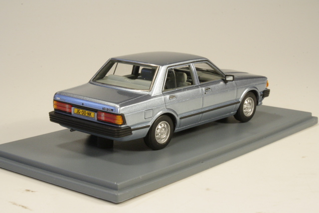 Datsun Bluebird U910 1979, vaaleansininen