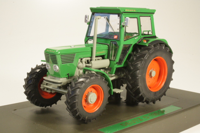 Deutz D130 06 1972, green - Click Image to Close