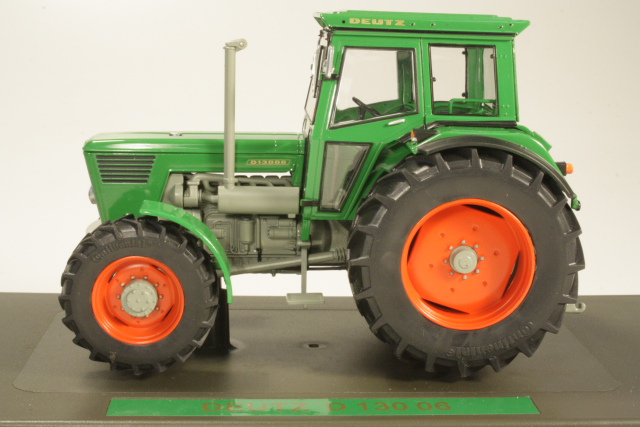 Deutz D130 06 1972, green - Click Image to Close