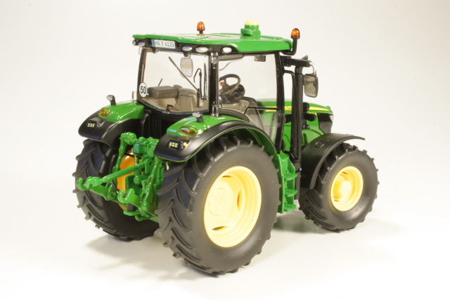 John Deere 6125R, green