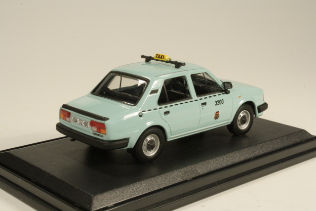 Skoda 120L Prague Taxi, sininen