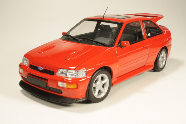 Ford Escort RS Cosworth 1992, punainen - Sulje napsauttamalla kuva