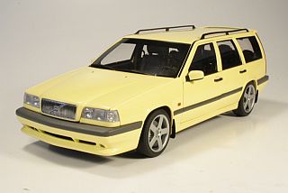 Volvo 850 T5R SW 1995, light yellow