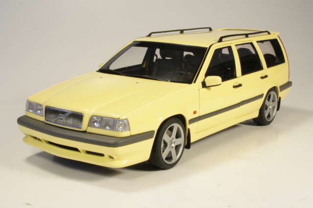 Volvo 850 T5R SW 1995, light yellow