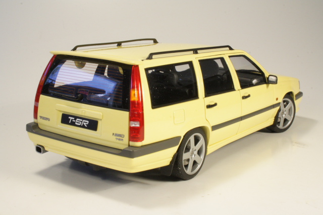 Volvo 850 T5R SW 1995, light yellow