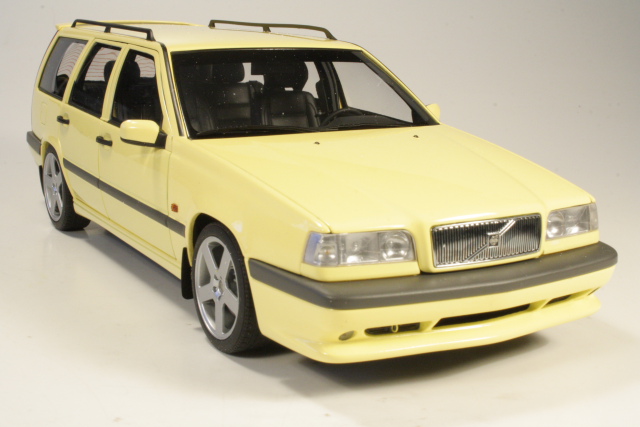 Volvo 850 T5R SW 1995, keltainen - Sulje napsauttamalla kuva