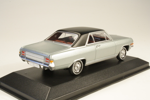 Opel Diplomat V8 Coupe 1965, silver