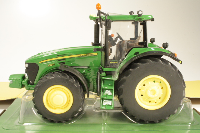 John Deere 7930 2007, green