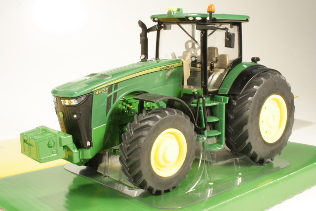 John Deere 8360R 2011, green