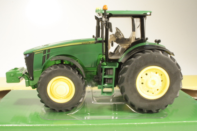 John Deere 8360R 2011, green
