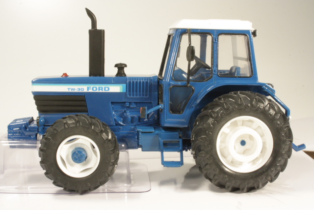 Ford TW-30 4wd 1979, blue