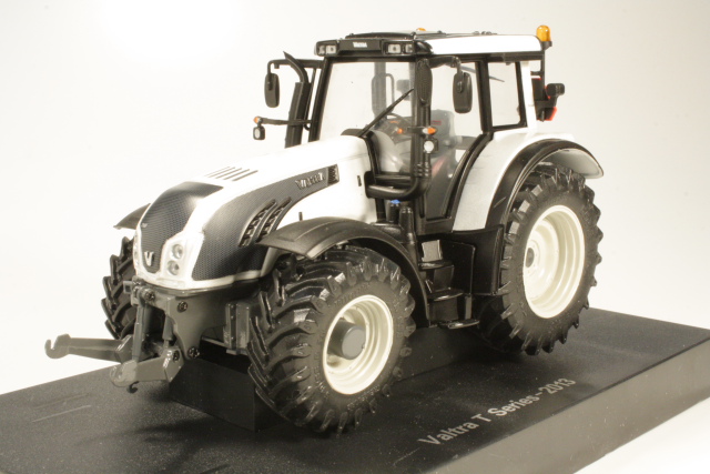 Valtra T163 2013 "Facelift", white