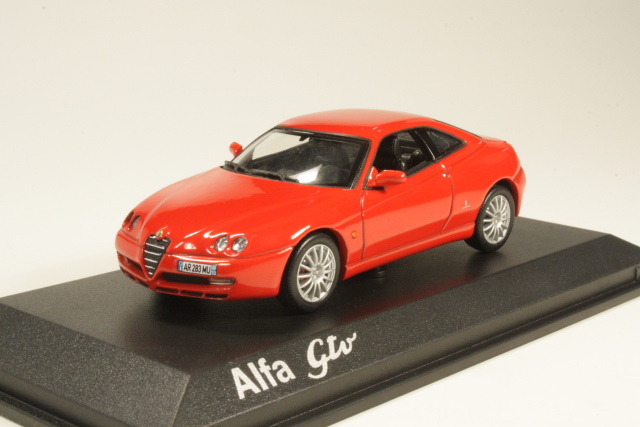 Alfa Romeo GTV 3.2 V6 2003, red