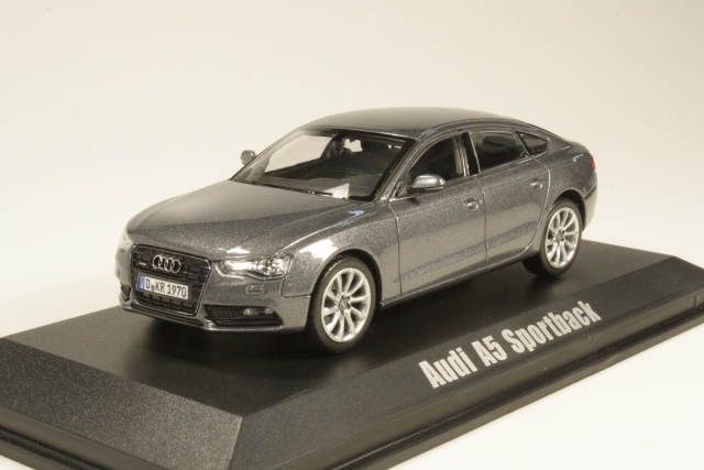 Audi A5 Sportback 2012, harmaa - Sulje napsauttamalla kuva