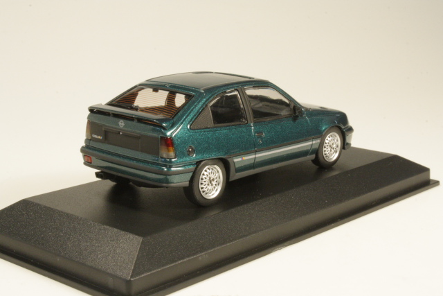 Opel Kadett E GSi 1989, vihreä