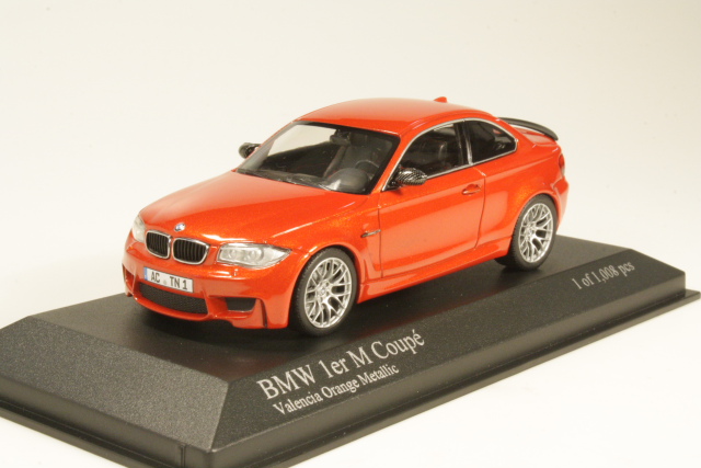 BMW 1-Series M Coupe 2011, oranssi
