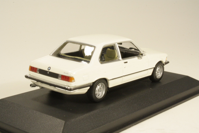 BMW 318i (e21) 1975, white