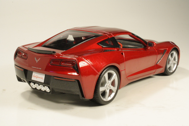 Chevrolet Corvette C7 Stingray Coupe 2014, punainen - Sulje napsauttamalla kuva