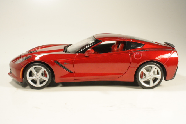 Chevrolet Corvette C7 Stingray Coupe 2014, punainen - Sulje napsauttamalla kuva