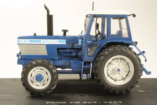 Ford TW-35 4x4 1983, sininen - Sulje napsauttamalla kuva