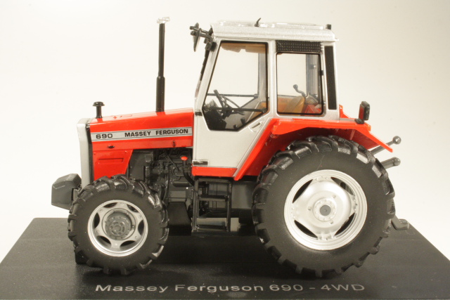 Massey Ferguson 690 4wd 1982, red