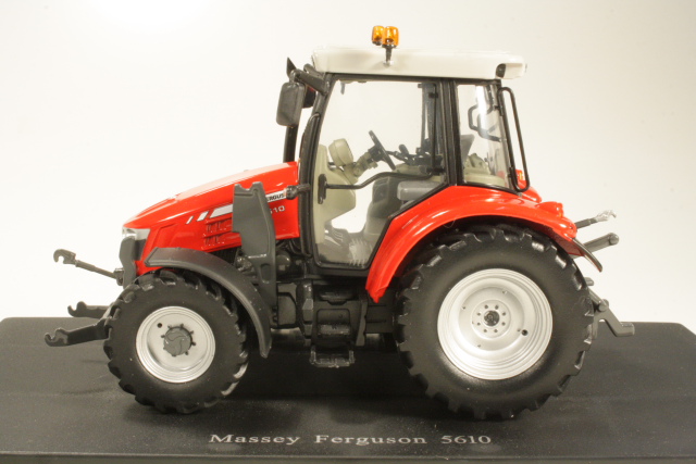 Massey Ferguson 5610 2013, punainen - Sulje napsauttamalla kuva