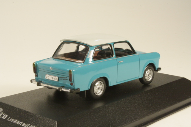 Trabant 601 de Luxe, sininen