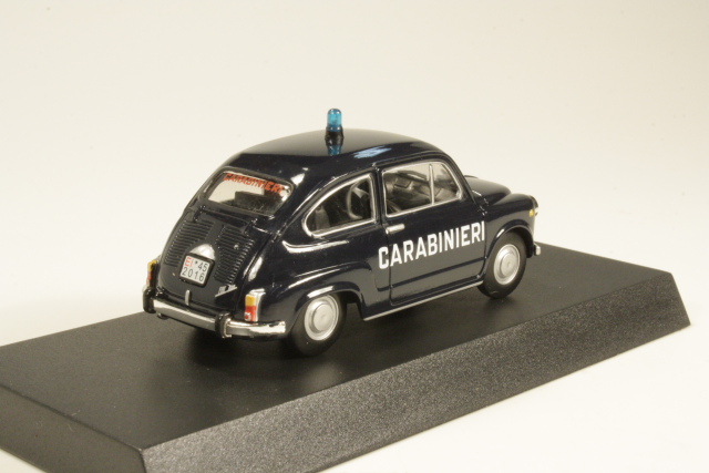 Fiat 600D 1967, tummansininen "Carabinieri" - Sulje napsauttamalla kuva