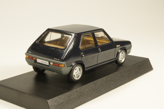 Fiat Ritmo 60L 1979, tummansininen "Carabinieri"