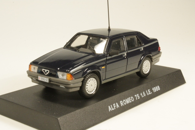 Alfa Romeo 75 1.6 I.E 1988, dark blue "Carabinieri" - Click Image to Close