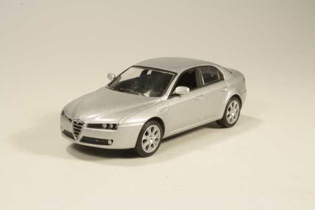 Alfa Romeo 159 2005, hopea - Sulje napsauttamalla kuva