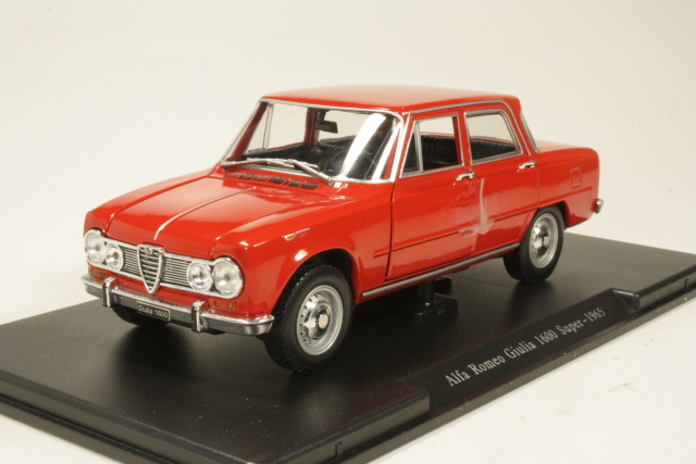 Alfa Romeo Giulia 1600 Super, red