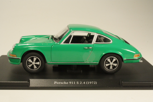 Porsche 911S 2.4 1972, green