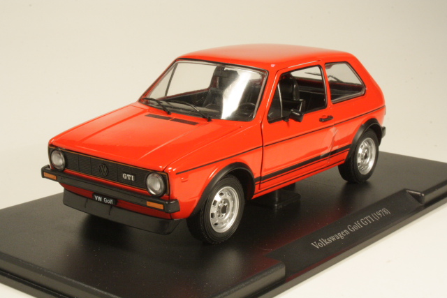 VW Golf 1 GTi 1978, punainen - Sulje napsauttamalla kuva