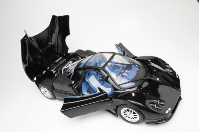 Pagani Zonda C12 1999, black