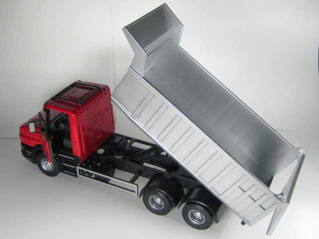 Scania T420, punainen/harmaa
