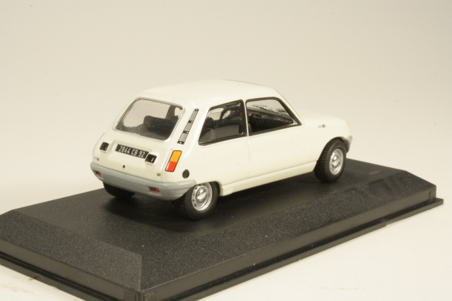 Renault 5 1972, valkoinen