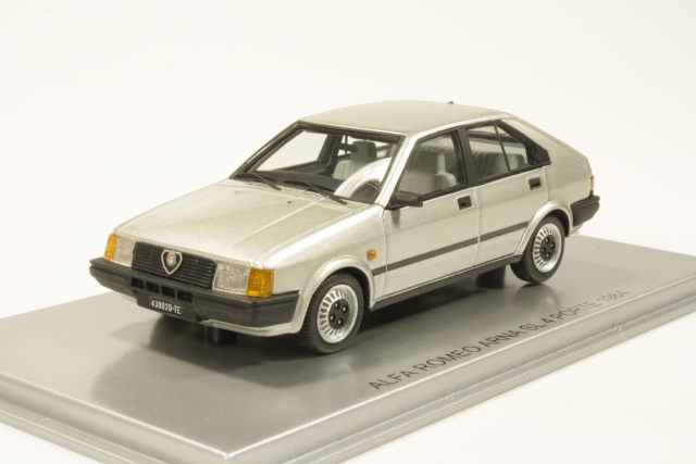 Alfa Romeo Arna 1984, harmaa