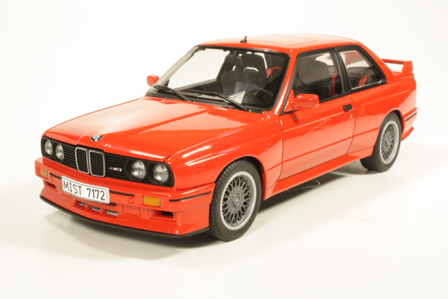 BMW M3 (e30) Sport Evolution 1990, punainen - Sulje napsauttamalla kuva