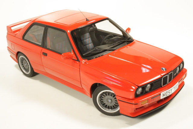 BMW M3 (e30) Sport Evolution 1990, punainen