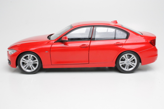 BMW 335i (F30) 2012, red