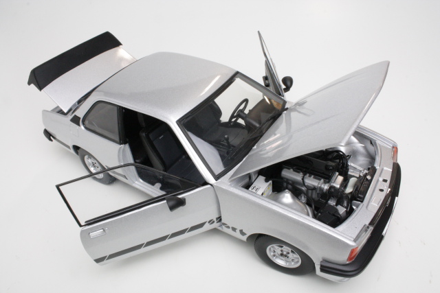 Opel Ascona B Sport 1980, hopea