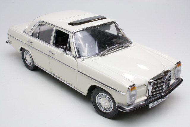 Mercedes 220 (W115) 1968 "Strich 8", white