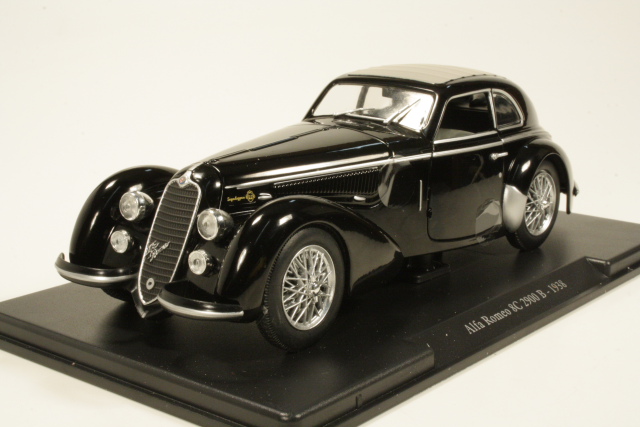 Alfa Romeo 8C 2900B, musta