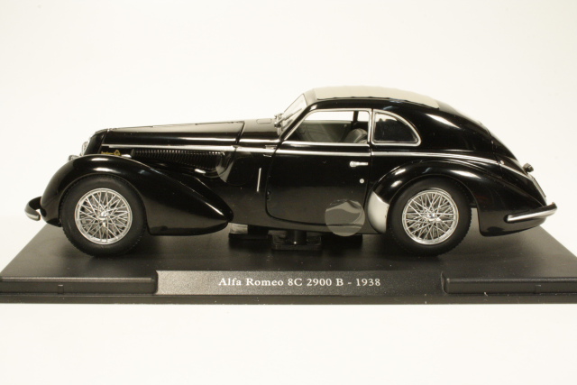 Alfa Romeo 8C 2900B, musta - Sulje napsauttamalla kuva